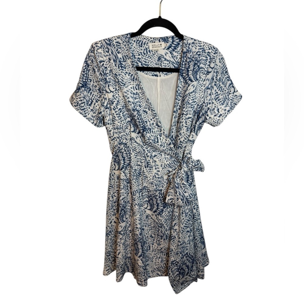 Molly Bracken Blue Bird Patterned Short Sleeve Wrap Dress